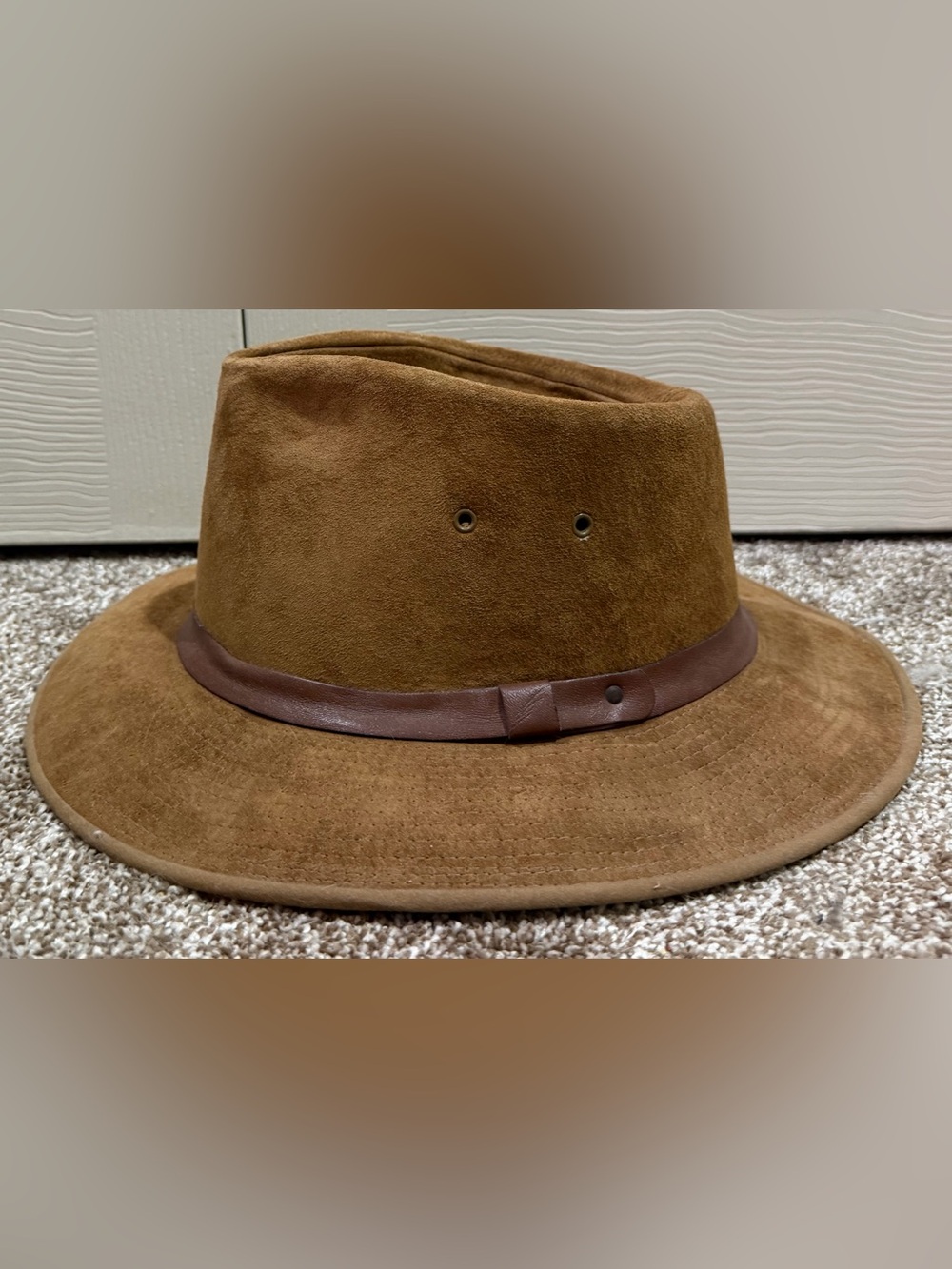 VTG Banana Republic Hat Mens Sz LG 100% Leather Suede Western Safari